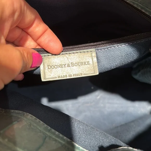 Dooney and Bourke tote - Picture 6 of 6